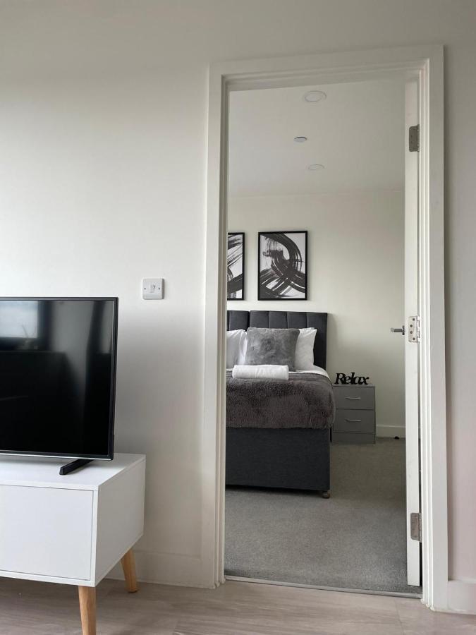 Premier Suite- Bedford City Centre With Free Gym & Parking エクステリア 写真