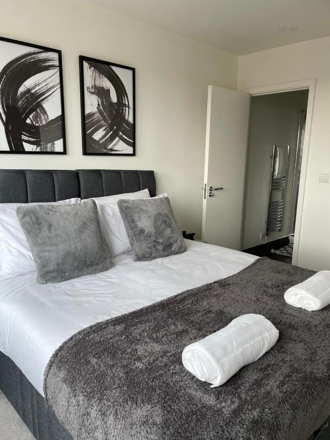 Premier Suite- Bedford City Centre With Free Gym & Parking エクステリア 写真